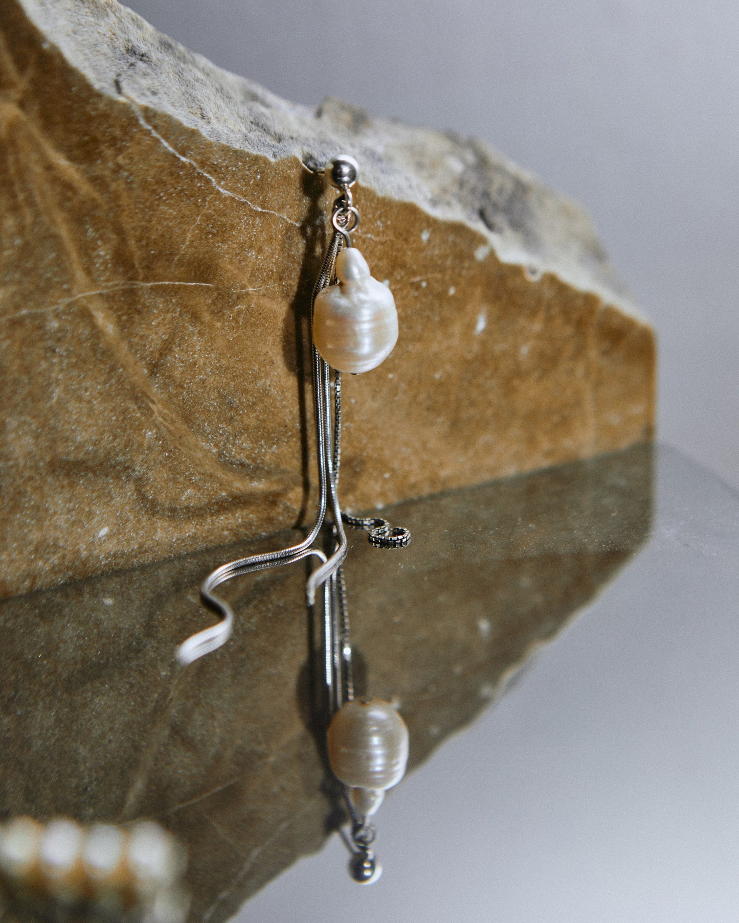 BAROQUE PEARL EARRINGS