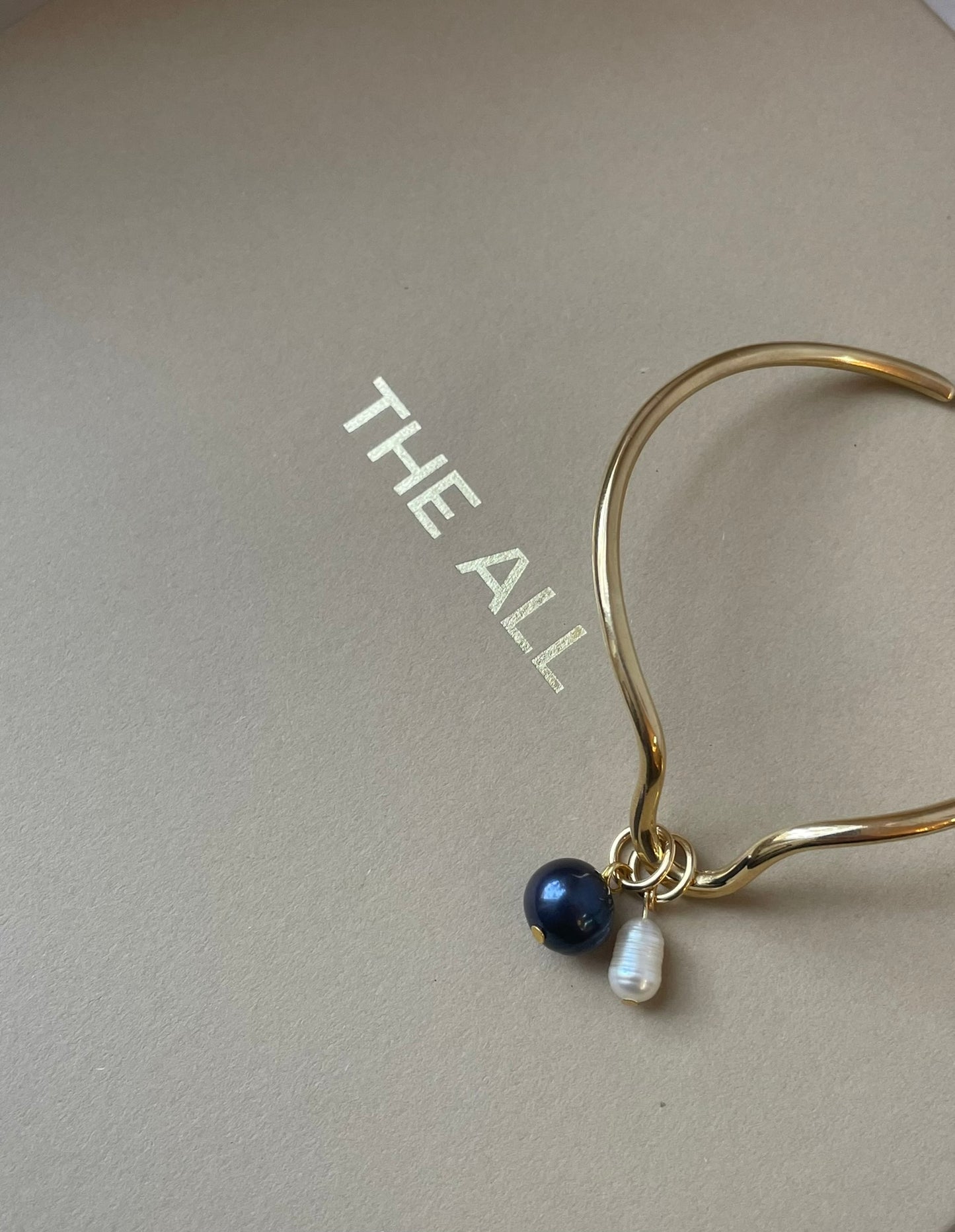 INTERLUDE BRACELET