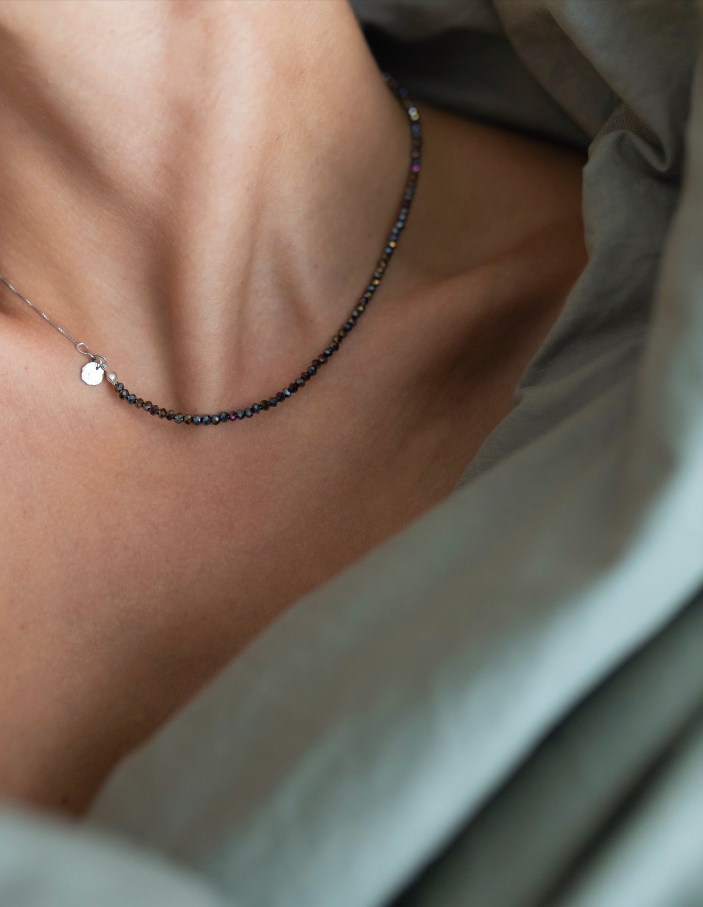 MALLORCA PLUM NECKLACE