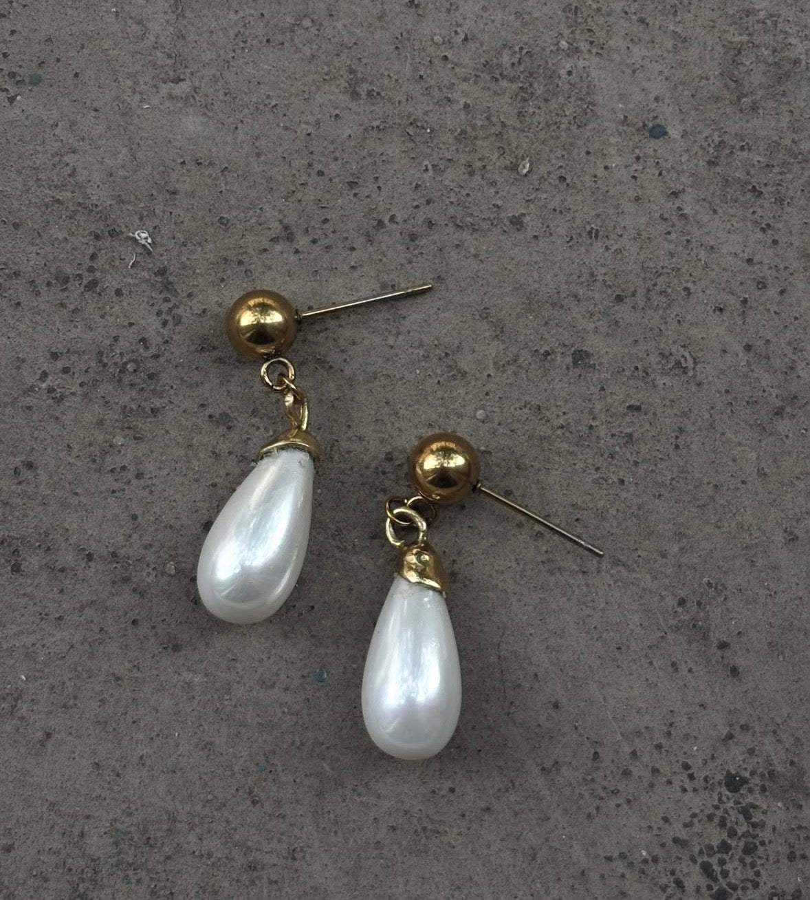 TEAR EARRINGS