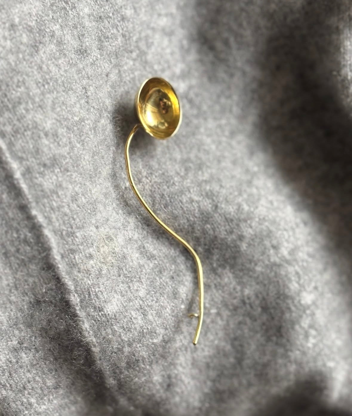 BOWL BROOCH