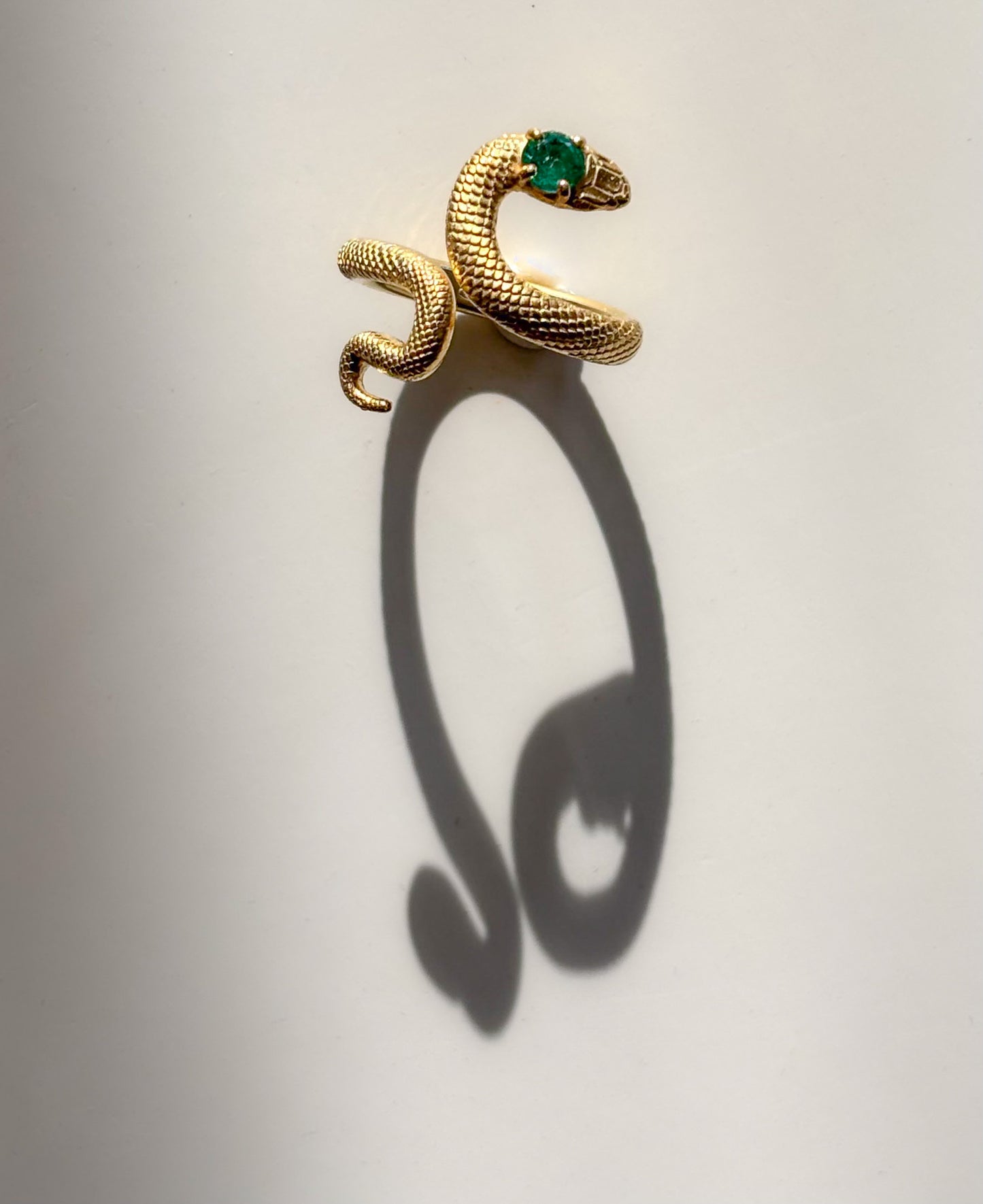 SERPENTINE RING