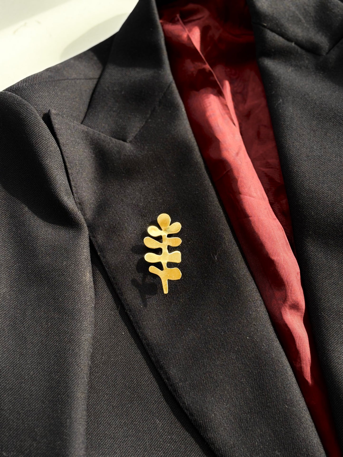 OAK BROOCH