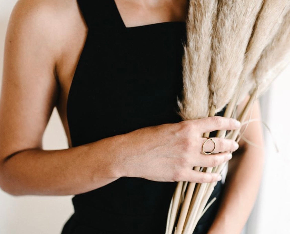 PURE CIRCLE RING