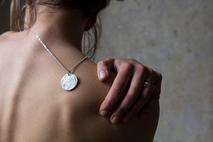 SILVER LUCKY COIN NECKLACE